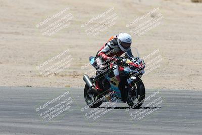 media/Apr-20-2025-CVMA (Sun) [[39090e8767]]/Race 11-500-350 Supersport (Holeshot)/